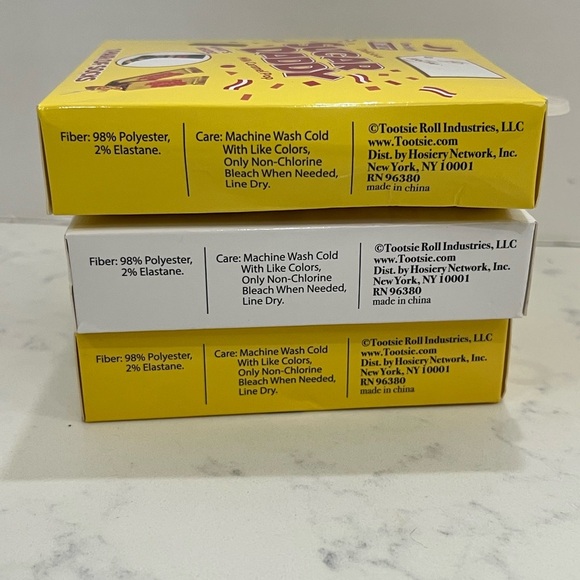 Colorful Retro Toy Set with Nostalgic Design. 3 pairs of socks! - Picture 9 of 9